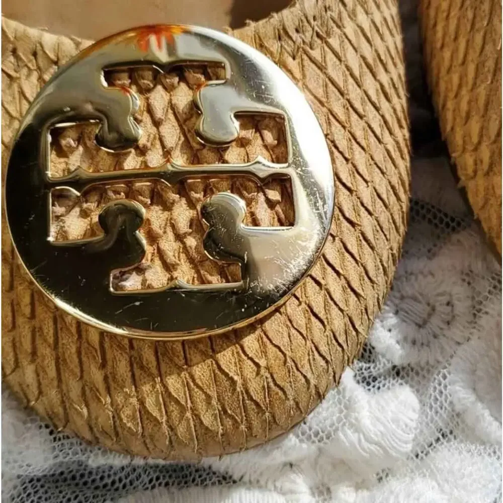 Tory Burch Reva Beige snake texture leather ballet size 7